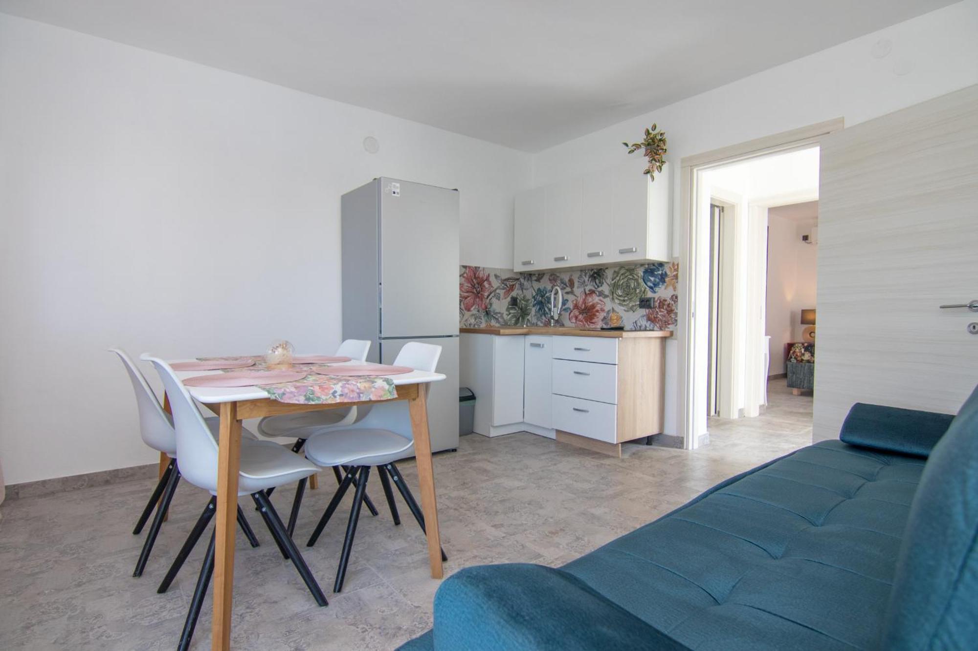 Apartments Flowers Krk Town Bagian luar foto